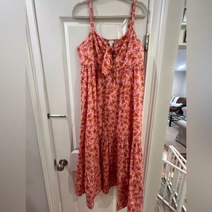 Topshop pink floral dress with center cutout with knot bow. Size 10